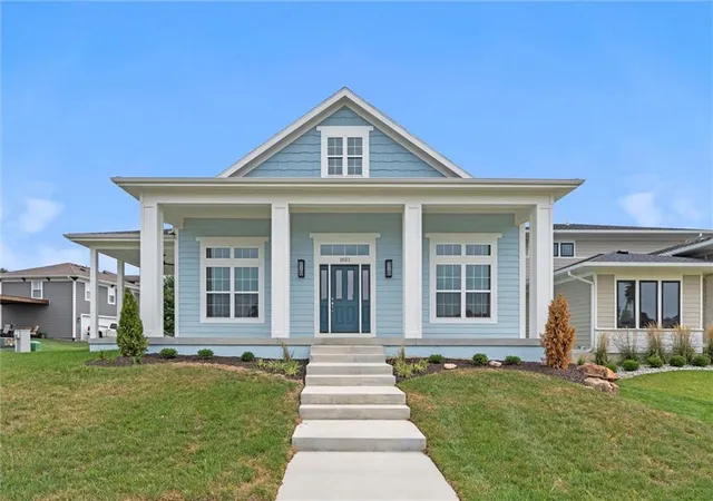 Photo 1 of Single family home for sale at 1021 Sw Redbuck Cir, Lees Summit, MO 64081 | MLS# 2535891 | Listing updated on 2026-10-09