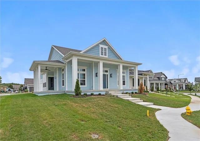 Photo 3 of Single family home for sale at 1021 Sw Redbuck Cir, Lees Summit, MO 64081 | MLS# 2535891 | Listing updated on 2026-10-09