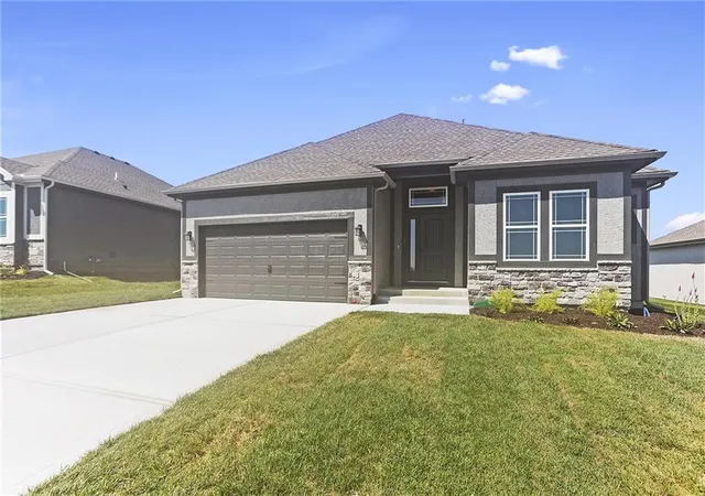 Photo 1 of Single family home for sale at 11457 N Auburndale Cir, Kansas City, MO 64157 | MLS# 2536114 | Listing updated on 2026-10-02