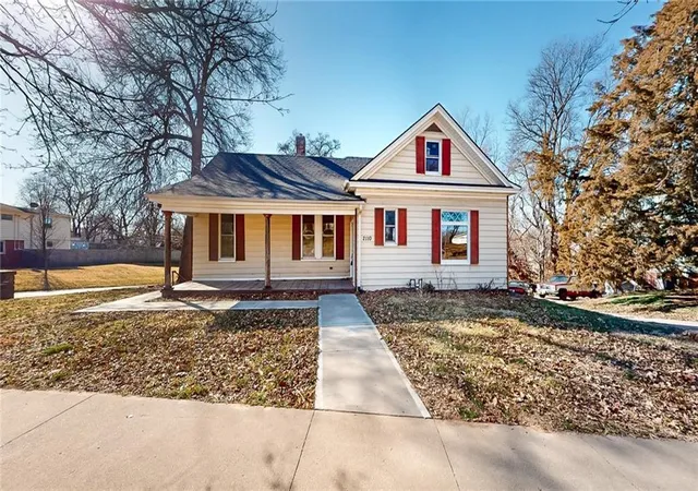 1st image of 2110 Ashland Ave, Saint Joseph, MO 64506 | MLS# 2537013