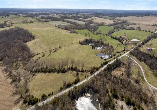 3rd image of Se 95Th Rd, Agency, MO 64401 | MLS# 2539912