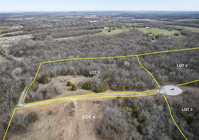 Homes for sale in Buckner, MO | 1505 S Buckner Tarsney Rd, Buckner, MO 64016 | MLS# 2541070