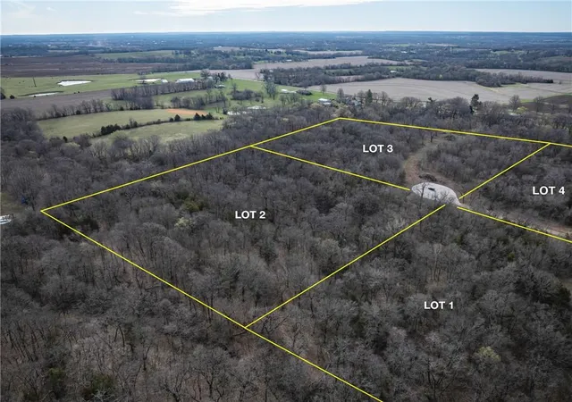 Homes for sale in Buckner, MO | 1505 S Buckner Tarsney Rd, Buckner, MO 64016 | MLS# 2541070