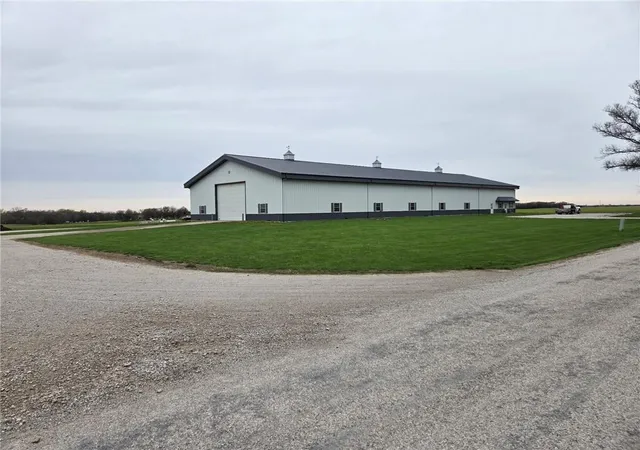 2nd image of 26504 Rockville Rd, Louisburg, KS 66053 | MLS# 2541534