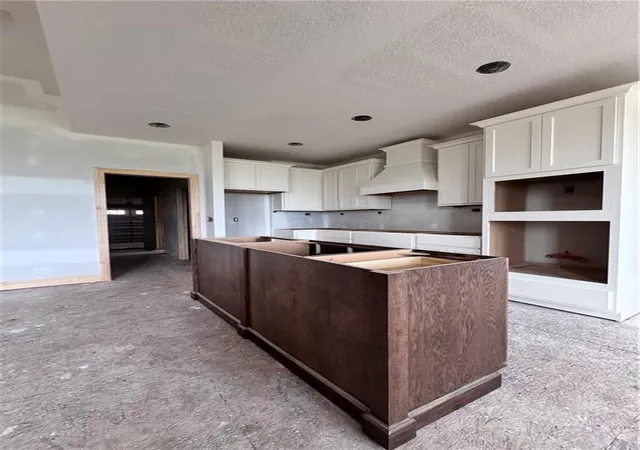 4th image of 4215 W 158Th Ter, Overland Park, KS 66224 | MLS# 2542082