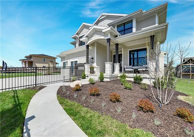 2nd image of 15412 W 161st Ter, Olathe, KS 66062 | MLS# 2543651