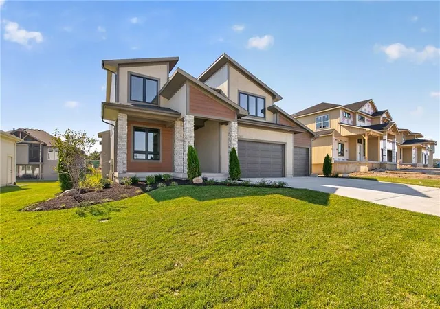 Photo 2 of Single family home for sale at 15291 W 161st Terrace, Olathe, KS 66062 | MLS# 2543770 | Listing updated on 2026-10-23