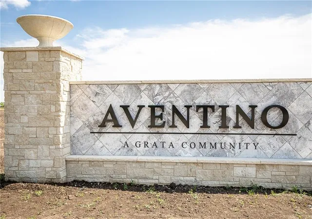 Photo 41 of Sale Pending at 13610 Granada Dr, Overland Park, KS 66224 | MLS# 2543899 | Listing updated on 2026-02-11