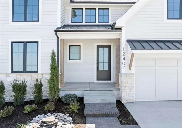 Photo 2 of Single family home for sale at 12407 W 183rd Terrace, Bucyrus, KS 66013 | MLS# 2544470 | Listing updated on 2026-10-18