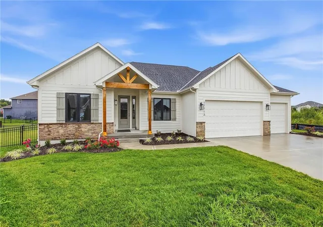 Single family home for sale at 17713 S Brockway St, Olathe, KS 66062 | MLS# 2544696