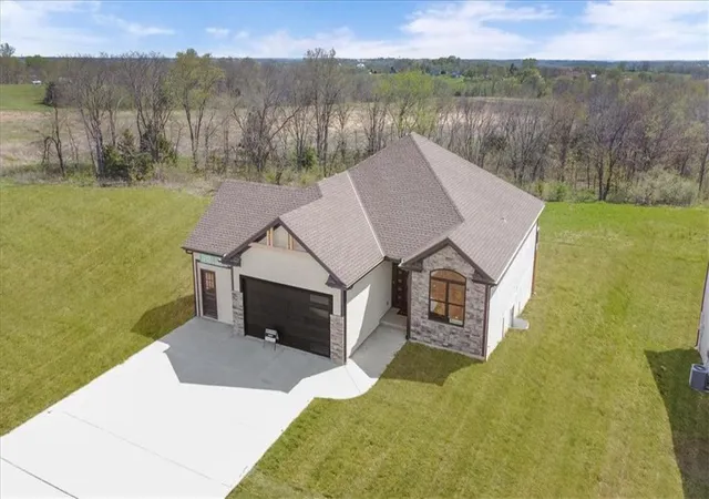 Homes for sale in Excelsior Springs, MO | 2305 Arbor Ln, Excelsior Springs, MO 64024 | MLS# 2545863