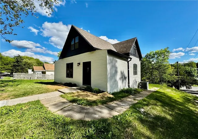 Single family home for sale at 1502 6th Avenue, Saint Joseph, MO 64505 | MLS# 2545990 | Listing updated on 2025-07-07