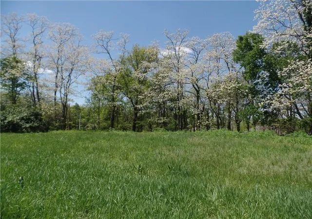 1st image of 9121 Nw Old Stagecoach Rd, Kansas City, MO 64154 | MLS# 2547257