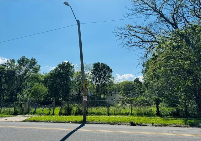 Photo 3 of Land for sale at 2810 Cleveland Ave, Kansas City, MO 64128 | MLS# 2547319 | Listing updated on 2026-04-26