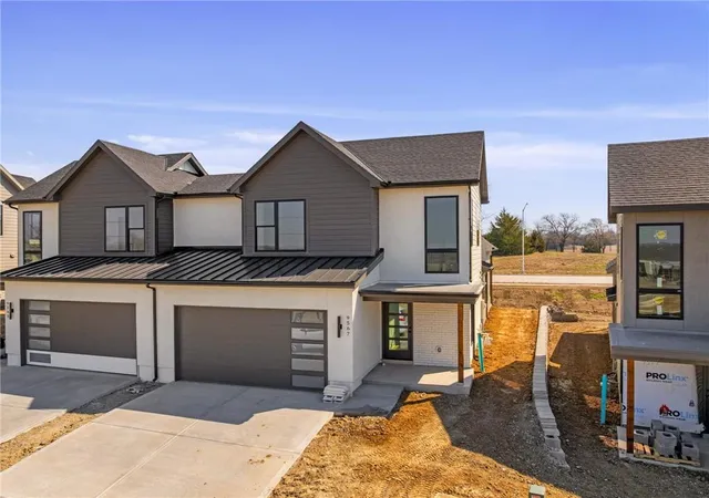 Photo 1 of Townhouse for sale at 9567 Jupiter St, Lenexa, KS 66219 | MLS# 2548503 | Listing updated on 2026-10-07