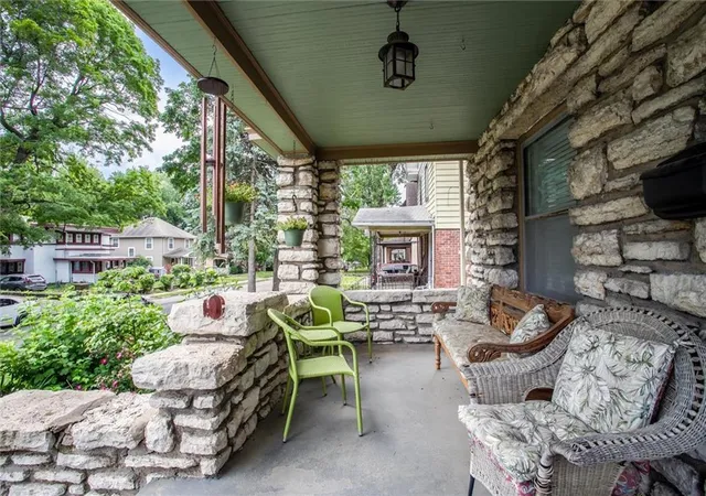 Photo 1 of Single Family Residence at 640 S Park Ave, Independence, MO 64052 | MLS# 2549693 | | Sold on 2025-07-09