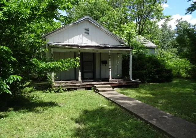 Homes for sale in Butler, MO | 309-311 N Lyon St, Butler, MO 64730 | MLS# 2550900