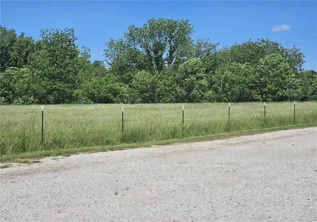 Homes for sale in Fort Scott, KS | 1292 255Th St, Fort Scott, KS 66701 | MLS# 2550967