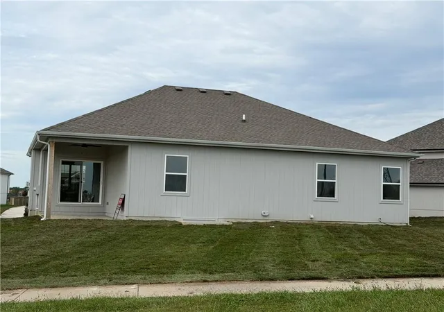 Photo 2 of Single family home for sale at 15595 N Sheridan Ct, Basehor, KS 66007 | MLS# 2551991 | Listing updated on 2026-09-25