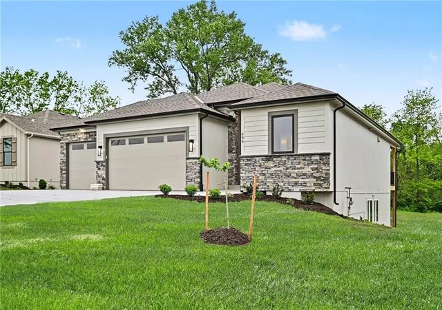 Photo 3 of Single family home for sale at 696 Salem Rd, Lawson, MO 64062 | MLS# 2553541 | Listing updated on 2026-10-03