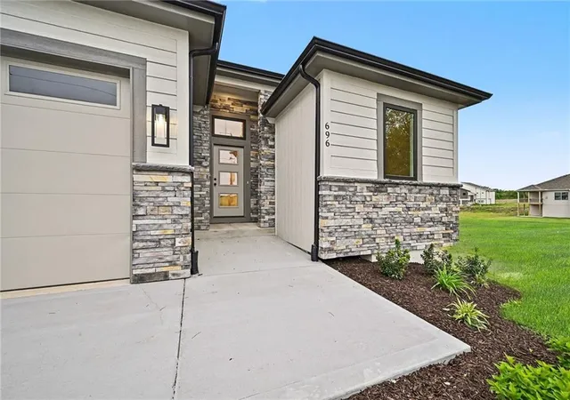 Photo 3 of Single family home for sale at 696 Salem Rd, Lawson, MO 64062 | MLS# 2553541 | Listing updated on 2026-10-03