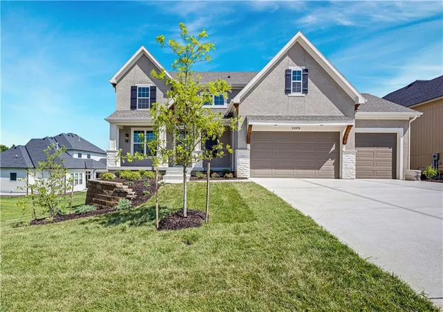 1st image of 22076 W 99th Ter, Lenexa, KS 66220 | MLS# 2555556