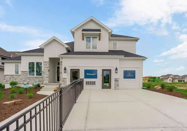 Photo 2 of Single family home for sale at 12411 W 183rd Terrace, Bucyrus, KS 66013 | MLS# 2558205 | Listing updated on 2026-10-18