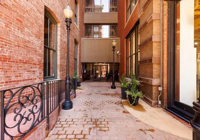 Homes for sale in Kansas City, MO | 308 W 8Th St #409, Kansas City, MO 64105 | MLS# 2558753