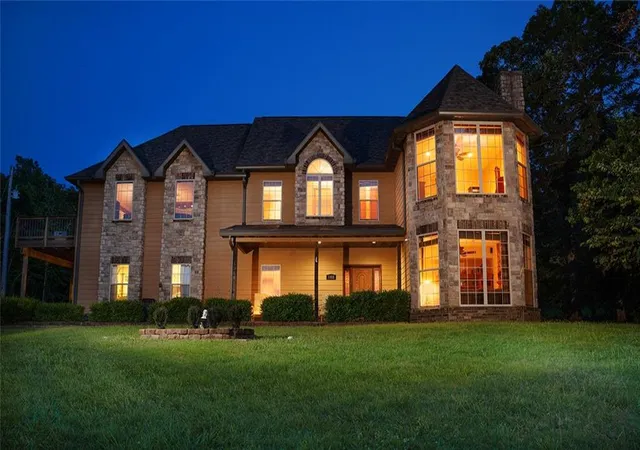 Photo 1 of Single family home for sale at 1318 Oakwood Dr, Hollister, MO 65672 | MLS# 2559924 | Listing updated on 2026-09-24