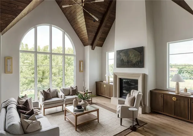 Photo 4 of Single family home for sale at 10800 N Ewing Ave, Kansas City, MO 64156 | MLS# 2560127 | Listing updated on 2026-10-07