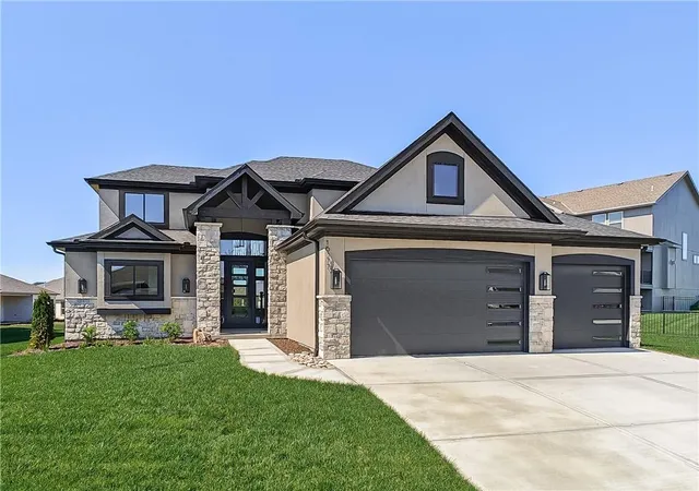 Photo 1 of Single family home for sale at 16377 W 166th Place, Olathe, KS 66062 | MLS# 2561795 | Listing updated on 2026-10-18