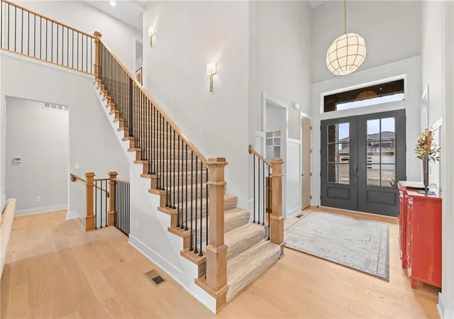 Photo 3 of Single family home for sale at 17705 Knox St, Overland Park, KS 66221 | MLS# 2561816 | Listing updated on 2026-10-18