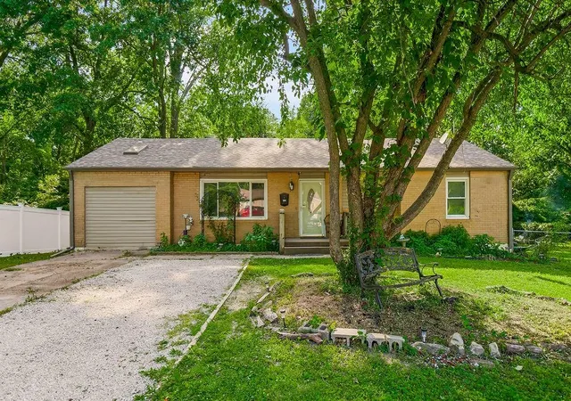 Photo 3 of Single family home for sale at 3340 S Crisp Ave, Independence, MO 64052 | MLS# 2562451 | Listing updated on 2026-08-02