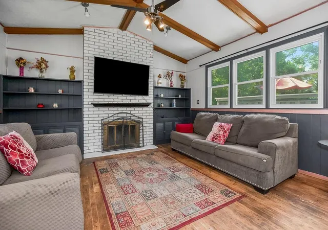 Photo 4 of Single family home for sale at 3340 S Crisp Ave, Independence, MO 64052 | MLS# 2562451 | Listing updated on 2026-08-02