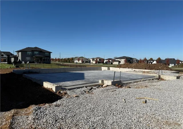 5th image of 18608 Mohawk Ln, Overland Park, KS 66085 | MLS# 2562652