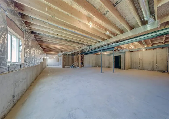 36th image of 4005 Ne Apple Grove Dr, Lee's Summit, MO 64064 | MLS# 2562908
