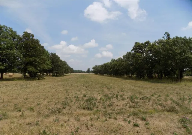 2nd image of 59 Hwy & Kingman Rd, Ottawa, KS 66067 | MLS# 2563167