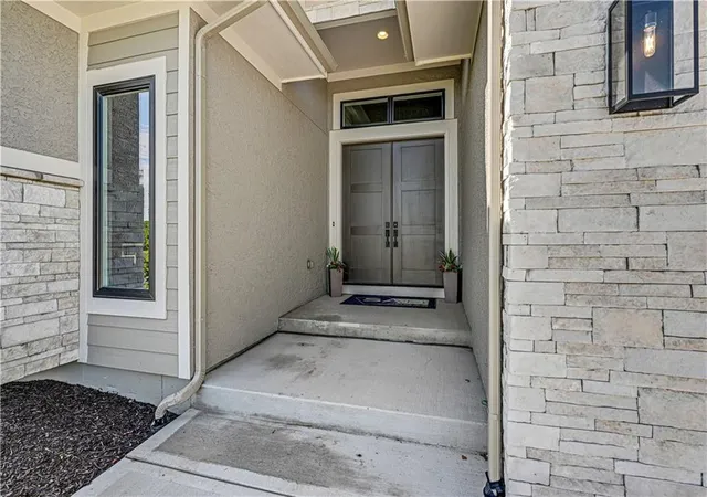 Photo 3 of Single family home for sale at 15253 W 162nd Street, Olathe, KS 66062 | MLS# 2563672 | Listing updated on 2026-10-22