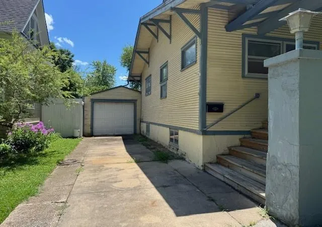 Homes for sale in Parsons, KS | 1322 Morgan Ave, Parsons, KS 67357 | MLS# 2563790