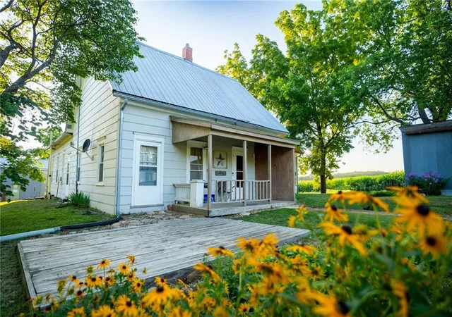 Photo 4 of Sale Pending at 750 Nw 50Th St, Gilman City, MO 64642 | MLS# 2564075 | Listing updated on 2026-04-28