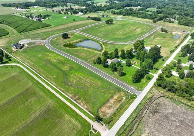 4th image of Lot 35 Settler Ln, Baldwin City, KS 66006 | MLS# 2564190