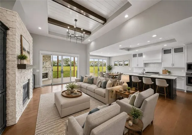 Photo 3 of Sale Pending at 13511 Woodland Ranch Dr, Lee's Summit, MO 64086 | MLS# 2564883 | Listing updated on 2026-09-27