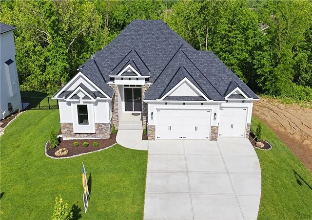 Photo 1 of Single family home for sale at 8841 N Kentucky Ave, Kansas City, MO 64157 | MLS# 2564954 | Listing updated on 2026-09-29