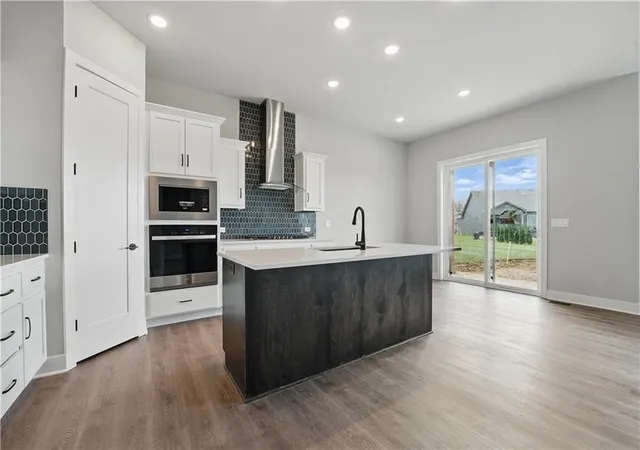 Photo 3 of Single family home for sale at 1531 N 162nd Terrace, Basehor, KS 66007 | MLS# 2565544 | Listing updated on 2026-10-08
