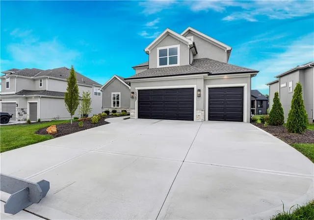 Photo 3 of Sale Pending at 15387 W 161st Terrace, Olathe, KS 66062 | MLS# 2565734 | Listing updated on 2026-10-22