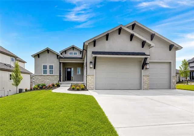 1st image of 15411 W 161st Ter, Olathe, KS 66062 | MLS# 2565740