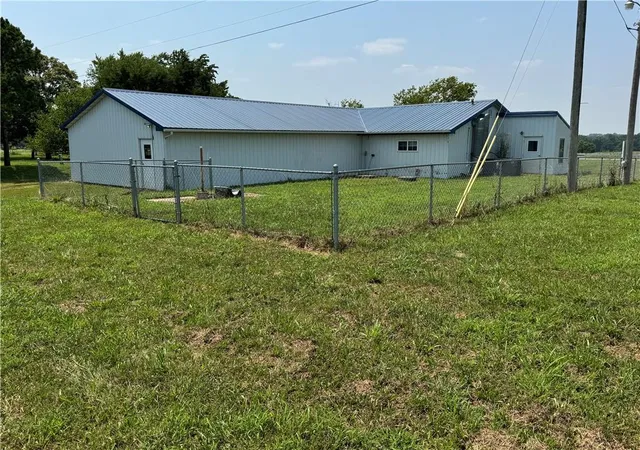 2nd image of 4775 S Hwy 32 Hwy, El Dorado Springs, MO 64744 | MLS# 2566808