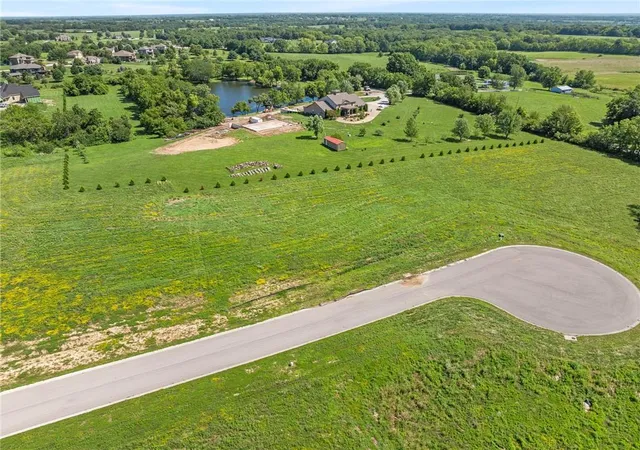 3rd image of 7208 Ne 133Rd St, Smithville, MO 64089 | MLS# 2566962