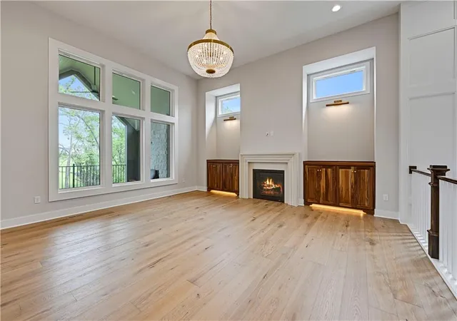 Photo 3 of House for sale at 24916 W 98th Place, Lenexa, KS 66227 | MLS# 2567020 | Listing updated on 2026-08-18