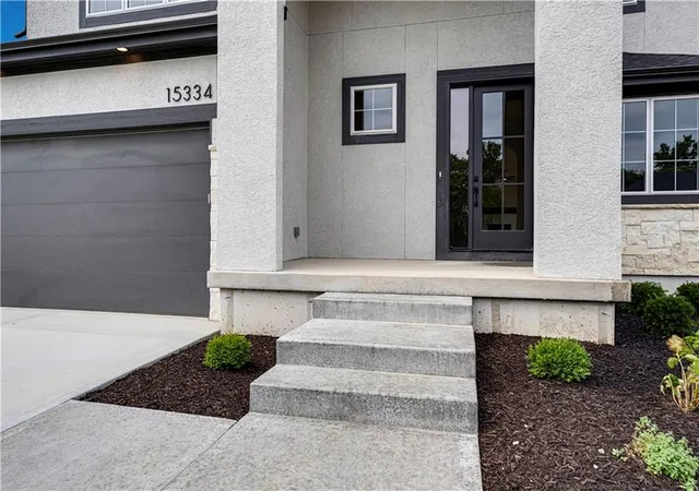 4th image of 15334 W 162Nd St, Olathe, KS 66062 | MLS# 2567809